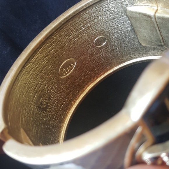 Lia Sophia Kiam Brace. Lge Ctr. GEM - Picture 4 of 6